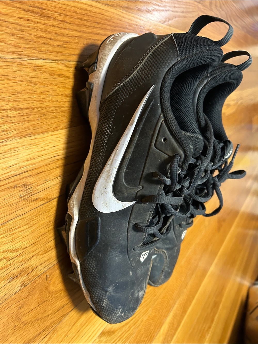 Nike Kids Black and White baseball cleats
